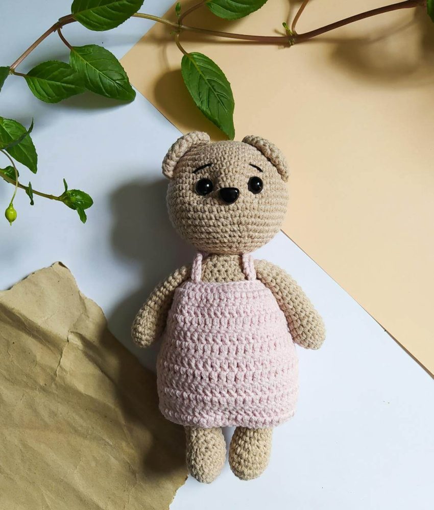 delicado oso amigurumi